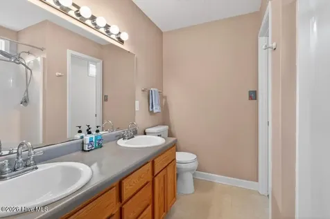 214 Derby Park Avenue New Bern NC 28562