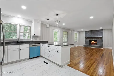1907 Sedgefield Drive Kinston NC 28504