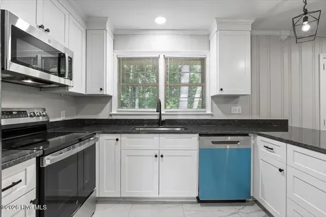 1907 Sedgefield Drive Kinston NC 28504
