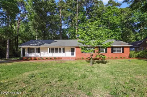 1907 Sedgefield Drive Kinston NC 28504