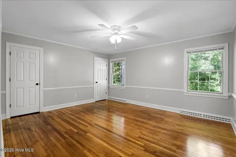 1907 Sedgefield Drive Kinston NC 28504