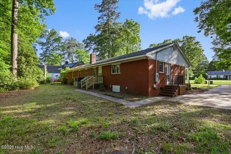 1907 Sedgefield Drive Kinston NC 28504