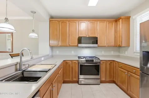 648 Village Park Drive Wilmington NC 28405