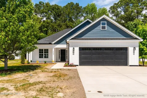 203 Adams Lane Washington NC 27889
