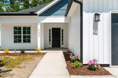 203 Adams Lane Washington NC 27889