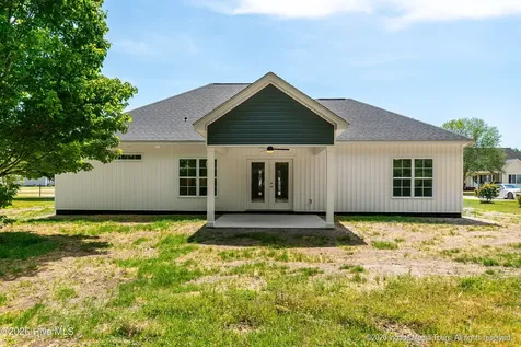 203 Adams Lane Washington NC 27889