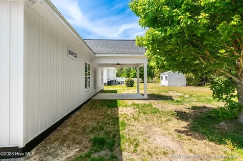 203 Adams Lane Washington NC 27889