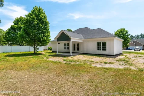 203 Adams Lane Washington NC 27889