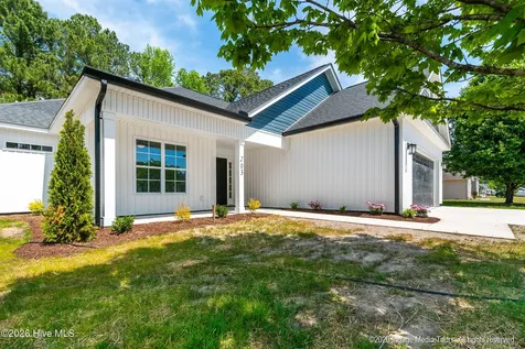 203 Adams Lane Washington NC 27889