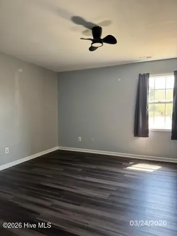 309 Crown Point Road Hubert NC 28539