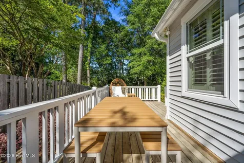 806 Wildflower Drive Holly Ridge NC 28445