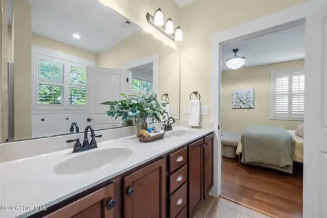 806 Wildflower Drive Holly Ridge NC 28445