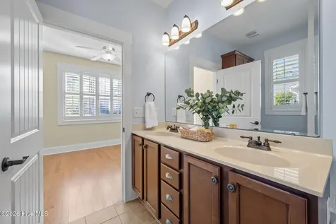 806 Wildflower Drive Holly Ridge NC 28445