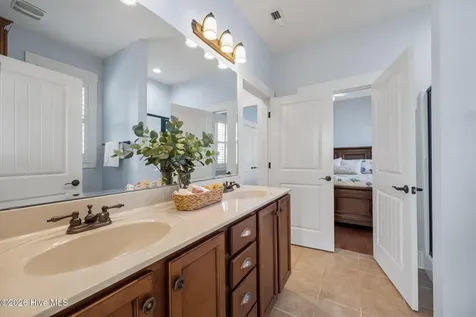 806 Wildflower Drive Holly Ridge NC 28445