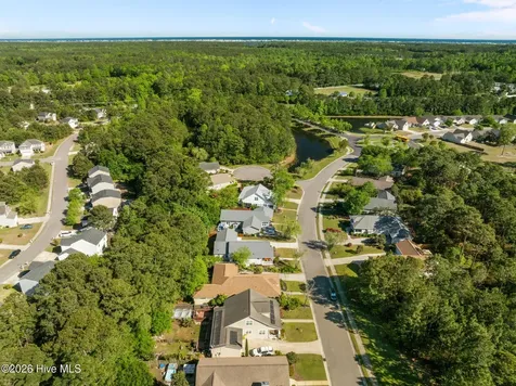 806 Wildflower Drive Holly Ridge NC 28445