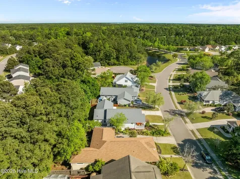 806 Wildflower Drive Holly Ridge NC 28445
