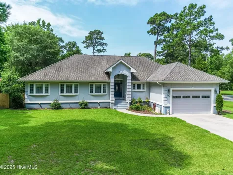 147 Pine Needle Drive Hampstead NC 28443