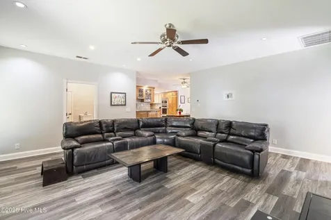 147 Pine Needle Drive Hampstead NC 28443