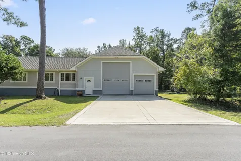 147 Pine Needle Drive Hampstead NC 28443