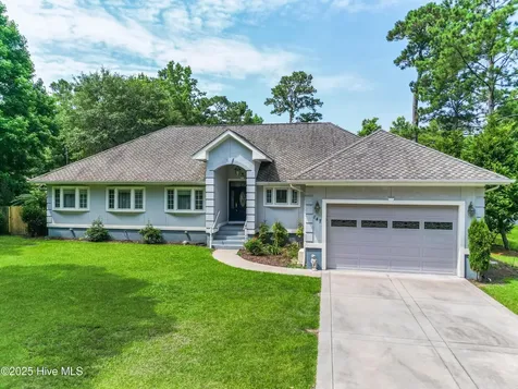 147 Pine Needle Drive Hampstead NC 28443