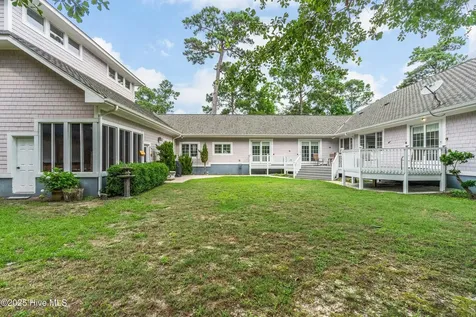 147 Pine Needle Drive Hampstead NC 28443