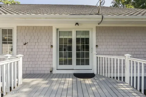 147 Pine Needle Drive Hampstead NC 28443