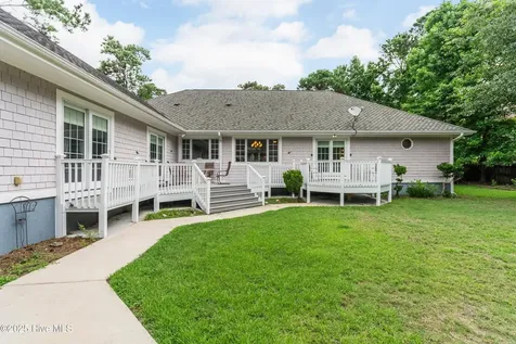 147 Pine Needle Drive Hampstead NC 28443