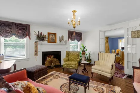 208 Johnson Street New Bern NC 28560