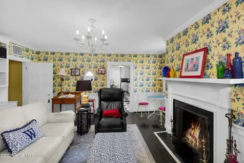 208 Johnson Street New Bern NC 28560