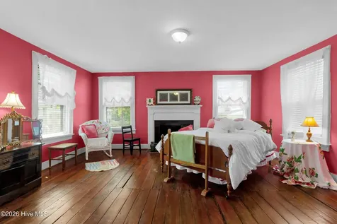208 Johnson Street New Bern NC 28560
