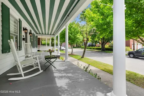 208 Johnson Street New Bern NC 28560