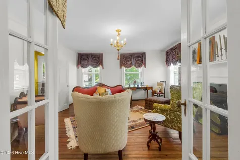 208 Johnson Street New Bern NC 28560
