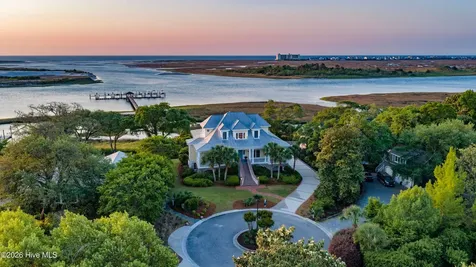 1922 Masons Bluff Court Wilmington NC 28411