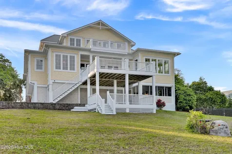 1922 Masons Bluff Court Wilmington NC 28411