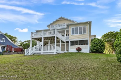 1922 Masons Bluff Court Wilmington NC 28411