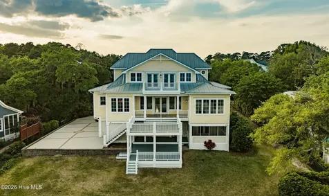 1922 Masons Bluff Court Wilmington NC 28411