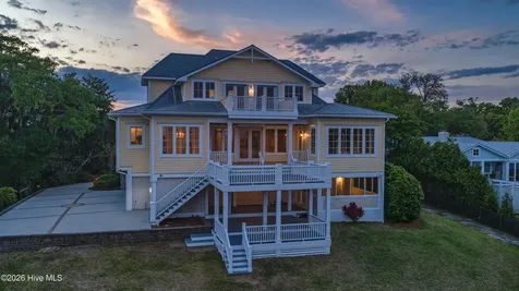 1922 Masons Bluff Court Wilmington NC 28411
