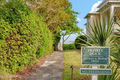 1922 Masons Bluff Court Wilmington NC 28411