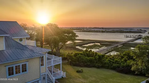 1922 Masons Bluff Court Wilmington NC 28411