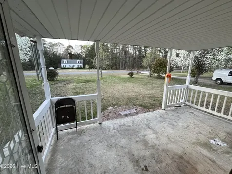 2185 Peacock Road Whiteville NC 28472
