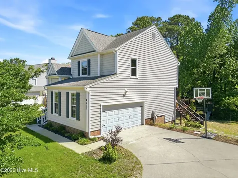 4011 E Bishop Court Wilmington NC 28412