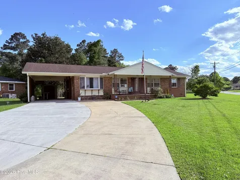 102 Yorkshire Drive Jacksonville NC 28546