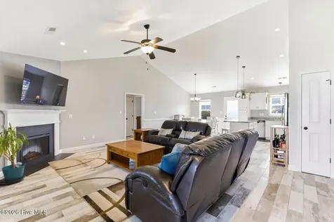116 Bridgeport Drive Sneads Ferry NC 28460