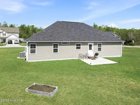 116 Bridgeport Drive Sneads Ferry NC 28460