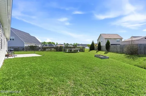 116 Bridgeport Drive Sneads Ferry NC 28460