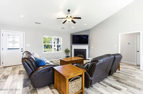 116 Bridgeport Drive Sneads Ferry NC 28460