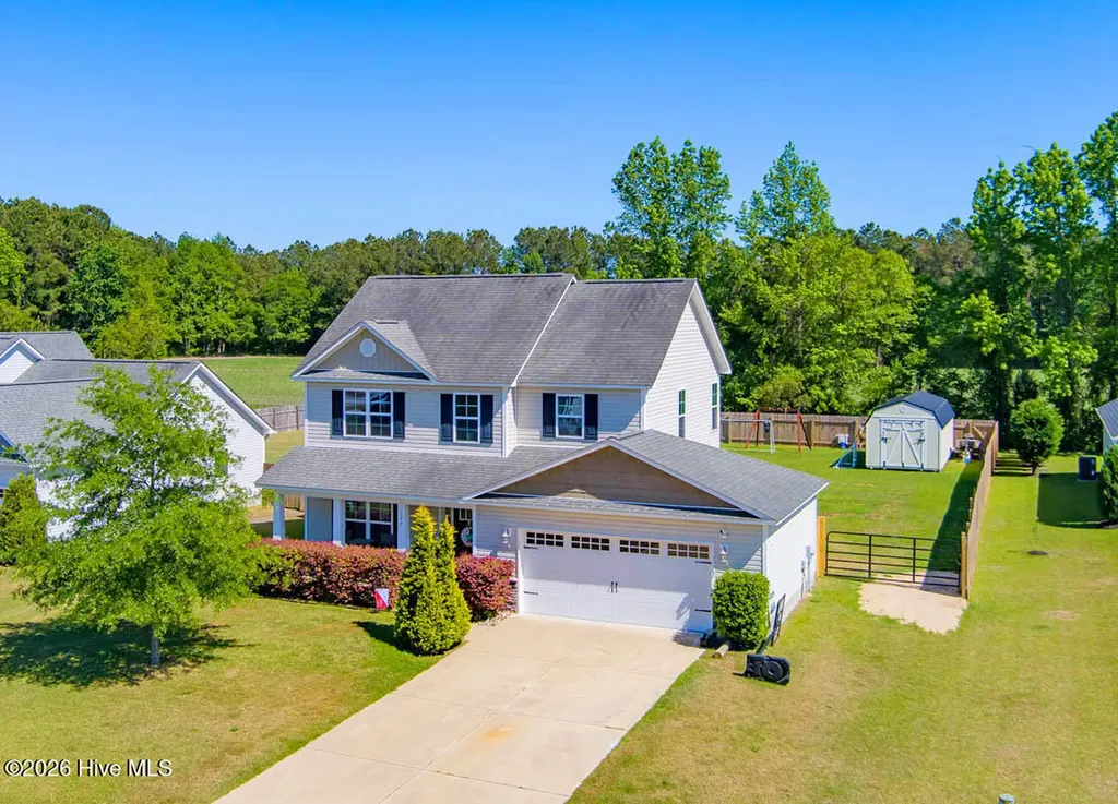 124 Waterford Way Maysville NC 28555