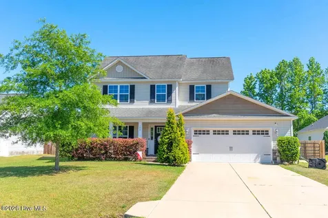 124 Waterford Way Maysville NC 28555