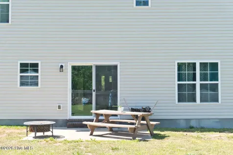 124 Waterford Way Maysville NC 28555