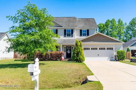 124 Waterford Way Maysville NC 28555
